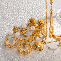 Ensemble de bijoux élégant en forme de coquillage, plaqué or 18 carats, en acier inoxydable, bracelet, boucles d'oreilles, collier, bagues, idéal pour les fêtes à la plage