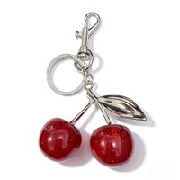Breloque créative cerise pour sac, porte-clés, accessoire de sac à main, cadeau, breloque pour clé de voiture, pendentif mignon pour décoration