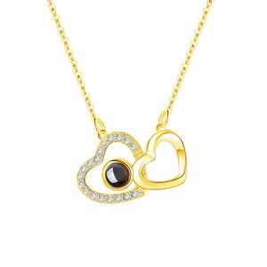 <span class=keywords><strong>Collana</strong></span> <span class=keywords><strong>con</strong></span> ciondolo DUYIZHAO <span class=keywords><strong>con</strong></span> <span class=keywords><strong>proiezione</strong></span> fotografica personalizzata <span class=keywords><strong>collana</strong></span> a doppio cuore <span class=keywords><strong>con</strong></span> lingue 100 <span class=keywords><strong>collana</strong></span> 'ti amo' - Product Image 1