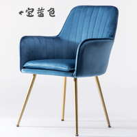 Fauteuil de salon inclinable en velours scandinave avec design antique et pieds dorés, luxe