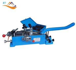 Máquina manual de plegado de cartón corrugado con 36 moldes, caja de troqueles, engranaje de rodamiento de 0.01mm para fabricación de tableros de troqueles. - Product Image 1