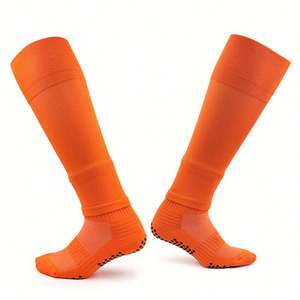 Chaussettes longues antidérapantes en coton 100 % noir et blanc, personnalisées pour équipes de football, pour hommes et enfants, pour le sport et le soccer - Product Image 4