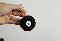 Porte-clés, breloque de sac, poupée, jouet tricoté, pendentif faits main au crochet sur le thème du football, du tennis, du basketball, du billard, du baseball, du rugby et du football américain