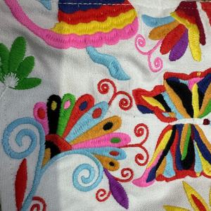 Nuevo Top Corto Casual de Verano 2025 para Mujer, con Escote sin Tirantes, Cordón Ajustable y Bordado Intenso - Product Image 5