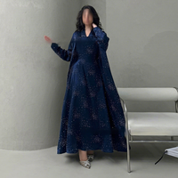 Busana Muslim Wanita Timur Tengah, Seksi & Bergaya Arab untuk Klub Malam, Abaya Longgar Bahan Nonwoven Musim Panas, Hiasan Berlian Imitasi yang Indah