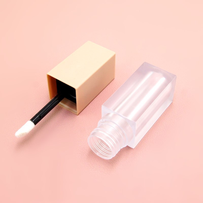 Флаконы для блеска для губ с индивидуальным логотипом, 5 мл, матовая туба для блеска для губ, косметический контейнер для блеска для губ