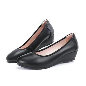 Scarpe eleganti da <span class=keywords><strong>donna</strong></span> con <span class=keywords><strong>tacco</strong></span> a zeppa comode mocassini piatti in vera pelle a piedi nudi per l'estate - Product Image 2