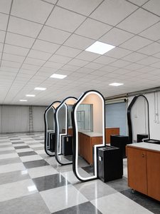 Espejo Modular de Lujo para Salón de Belleza, Personalizado en Mármol Negro, Mobiliario para Salón de Belleza y Peluquería, Diseño para Barbería - Product Image 2