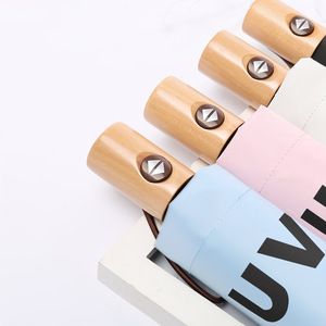 Paraguas Automático con Mango de Madera Resistente a los Rayos UV, 100 cm, 8 Varillas de Nailon, Diseño Minimalista, para Viajes, Uso en Días Soleados y Lluviosos - Product Image 3