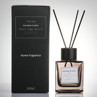 Flacons diffuseurs de parfum carrés élégants et luxueux en verre transparent de 100 ml avec bouchon à vis et bâtonnets en rotin