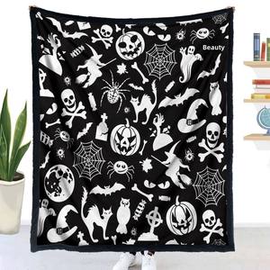 Mantas Personalizadas de Halloween con Dibujos Animados para Colorear, Mantas de Franela Suaves y Lavables para Niños, Regalo Festivo para el Hogar - Product Image 1
