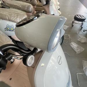 มอเตอร์ไซค์ไฟฟ้า Evride สำหรับผู้ใหญ่ รุ่น Lady Brushless 72V 1000W แบตเตอรี่ตะกั่ว-กรด สีฟ้า ความเร็ว 40-60 กม./ชม. สำหรับใช้งานในเมือง - Product Image 3