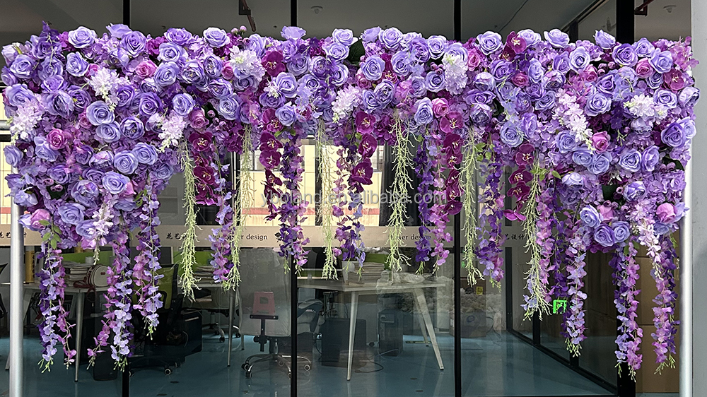 Fleurs suspendues au plafond 12 #