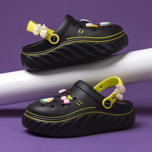 <span class=keywords><strong>Sandalias</strong></span> de <span class=keywords><strong>Plataforma</strong></span> Antideslizantes <span class=keywords><strong>con</strong></span> Suela Gruesa y Diseño Hueco Tipo Croc, Sensación de Pisar una Nube, 3cm, Rosa, Populares en Internet, Colección Primavera 2026 para Mujer - Product Image 4