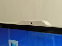VETO 32 Zoll Tragbarer Kabelloser Smart-TV mit Eingebauter 13MP-Kamera 4K UHD Android Großes Tablet 15000mAh Akku Mobiler Fernseher auf Rädern