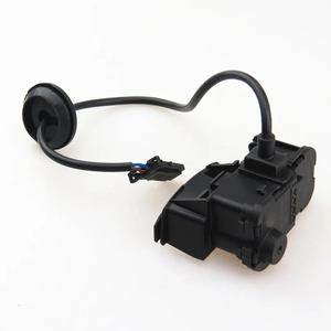 FHAWKEYEQ Nouveau moteur d'actionnement de verrouillage de la porte de remplissage du réservoir de carburant VW pour Jetta 6 B6 <span class=keywords><strong>Golf</strong></span> <span class=keywords><strong>7</strong></span> <span class=keywords><strong>GTI</strong></span> <span class=keywords><strong>R32</strong></span> Rabbit 56D 810 773C (24cm) - Product Image 3