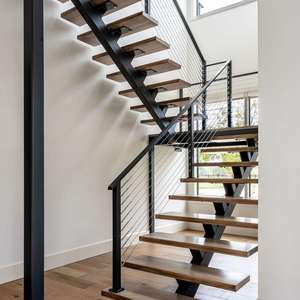 <span class=keywords><strong>Escalier</strong></span> <span class=keywords><strong>droit</strong></span> à tube carré Conception flottante Cadre en acier massif Marchepied en bois pour maisons et bureaux contemporains - Product Image 3