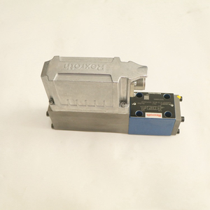 วาล์วควบคุมทิศทางแบบสัดส่วน Rexroth รุ่น 4WRPEH หมายเลข R901382318 4WRPEH6C4B12L-3X/M/24A1 - Product Image 3