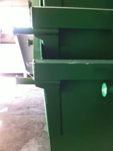 Автопогрузчик T180 с возможностью загрузки мусорного бака - Product Image 5