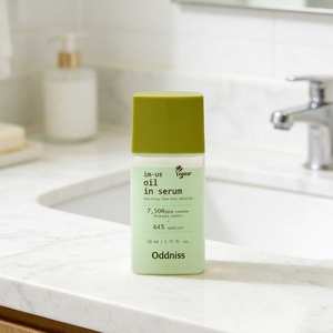 Suero Facial Antienvejecimiento Oddniss con Vitamina C, Ácido Hialurónico y Colágeno, 50 ml, para Todo Tipo de Piel - Product Image 1