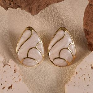 Pendientes de moda con diseño de flor y mariposa de cuatro hojas, embalaje seguro para exportación para mayoristas, diseño de seguridad, venta al por mayor mixta - Product Image 5