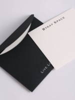 Enveloppe d'entreprise de luxe avec impression personnalisée et logo en aluminium Enveloppe en papier noir mat écologique pour invitation