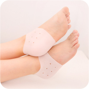 Cracked and peeling <b>heel</b> protector, <b>heel</b> protector, foot cover, silicone foot cover - Product Image 1