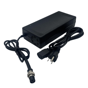 Chargeur de <span class=keywords><strong>scooter</strong></span> électrique 42V 2A pour adaptateurs de <span class=keywords><strong>scooter</strong></span> électrique pliable 36V <span class=keywords><strong>Hiboy</strong></span> S2 Pro S2 Max3 KS4 NEX V2 - Product Image 1