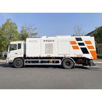 Camion aspirateur CLW 4X2 Chine, personnalisable, direction assistée, émissions conformes ISO et CCC, fiable pour l'entretien routier