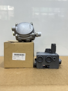 Pièces de machines de construction 421-43-37300 Ensemble de soupapes pour chargeuse sur pneus WA500-6 WA470-5H WA380-5 - Product Image 2