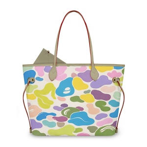 Nuova Borsa Tote Personalizzata Grande Capacità in Pelle Morbida Gialla Camo e Portafoglio, Borsa a Spalla con Stampa Camo Cloud, Set 2 Pezzi - Product Image 1