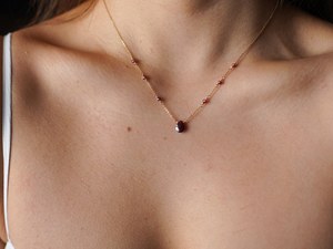 Collar Zooying con Gema Pequeña y Delicada de Granate Natural en Forma de Lágrima, Joyería Pequeña, Collar con Piedra de Nacimiento de Enero - Product Image 2