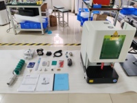 Mesin Penanda Laser Tertutup Mesin Laser Perhiasan Mesin Pemotong Kalung Nama