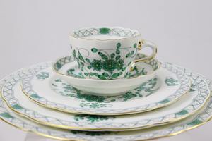 Assiettes en porcelaine dorée de luxe, best-seller, à pied haut, durables, écologiques, couleur personnalisable pour mariages et restaurants - Product Image 4