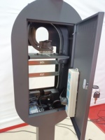 Photo Booth Oval iPad DSLR Ultra Tipis, Casing Logam Putih Hitam, Multi Koneksi