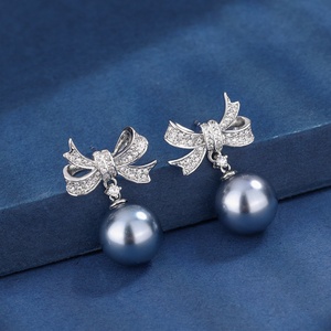 Wholesale Fashion Eco-friendly Copper 14-12mm White Shell Pearl Bow Design Anti Tarnish <b>Earring</b> Necklace <b>Set</b> for Women - Product Image 4