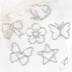 Accessoires DIY : Strass thermocollants/auto-adhésifs, Série creuse (Nœud, Étoile, Papillon, Cœur) pour décorations de sacs - Product Image 1