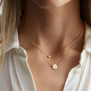 Collier simple en perles d'eau douce pour femmes, délicat, chaîne en or 18 carats, collier ras du cou, cadeau pour demoiselles d'honneur - Product Image 3