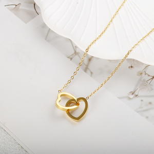 Collana di Moda in Vendita, Placcata in Oro 18K PVD, Acciaio Inossidabile con Doppio Cuore Cavo, Ciondolo per Donna - Product Image 3