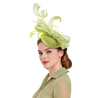 Serre-têtes de fête haut de gamme parfaits, accessoires capillaires en tissu, fascinateurs de mariage avec plumes et fleurs, et pinces à cheveux de luxe