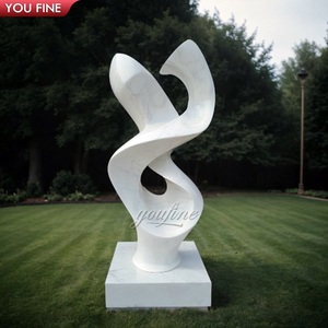 Scultura Moderna Astratta in Marmo Intagliata a Mano - Product Image 6