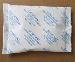 Công nghiệp cấp 50g Canxi clorua bột hút ẩm nhà sản xuất cung cấp tỷ lệ hấp thụ độ ẩm 300% kiểm soát độ ẩm - Product Image 2