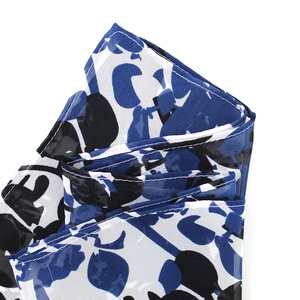 Trung Quốc Bán Buôn Thời Trang Khăn Quàng Cổ Hoa Phụ Nữ Phụ Nữ Màu Xanh Đen Trắng Tùy Chỉnh In Lớn <span class=keywords><strong>Polyester</strong></span> Voan 110X110Cm Vuông Khăn - Product Image 5