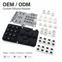 Clavier en caoutchouc silicone personnalisé OEM ODM avec pastilles de carbone conductrices et légendes imprimées pour équipements de panneaux de contrôle industriels