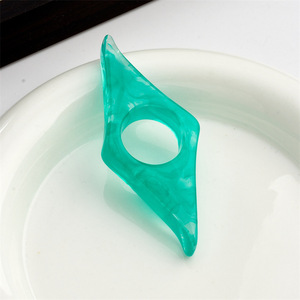 Porte-page en résine colorée <span class=keywords><strong>pour</strong></span> le pouce, anneau de doigt, aide à la lecture, accessoires <span class=keywords><strong>pour</strong></span> <span class=keywords><strong>les</strong></span> <span class=keywords><strong>amoureux</strong></span> <span class=keywords><strong>des</strong></span> <span class=keywords><strong>livres</strong></span>, <span class=keywords><strong>cadeau</strong></span> <span class=keywords><strong>pour</strong></span> <span class=keywords><strong>les</strong></span> étudiants et <span class=keywords><strong>les</strong></span> enseignants - Product Image 6