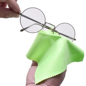 Panno in <span class=keywords><strong>microfibra</strong></span> spazzolato su entrambi i lati con logo personalizzato in rilievo per la pulizia di schermi, fotocamere, lenti, orologi e occhiali, disponibile anche in seta - Product Image 3