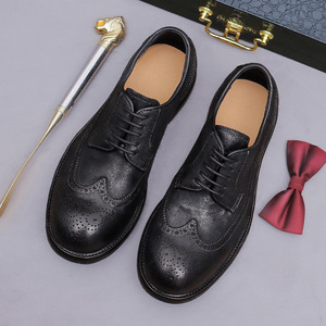 Chaussures habillées pour hommes en cuir véritable verni noir style anglais à talon carré pour mariage et affaires - Product Image 2