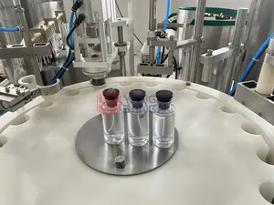 YB-PX4自動4ノズル充填機香水液体水油充填装置香水生産ライン
