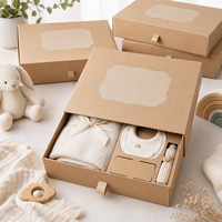 Boîte de présentation pliable en similicuir pour kit de vêtements (hoodie, casquette, gants) – Idéale pour lancement de produits et emballage cadeau rigide – Prête à l'emploi, MOQ disponible