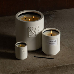 AIKUN <span class=keywords><strong>Bougie</strong></span> <span class=keywords><strong>Parfumée</strong></span> en Pot Céramique Grande Vente, Bougies à Marque Privée et Logo, <span class=keywords><strong>Bougie</strong></span> <span class=keywords><strong>Parfumée</strong></span> Élégante Luxe Gaufrée en Cire de Soja <span class=keywords><strong>Naturelle</strong></span> - Product Image 4